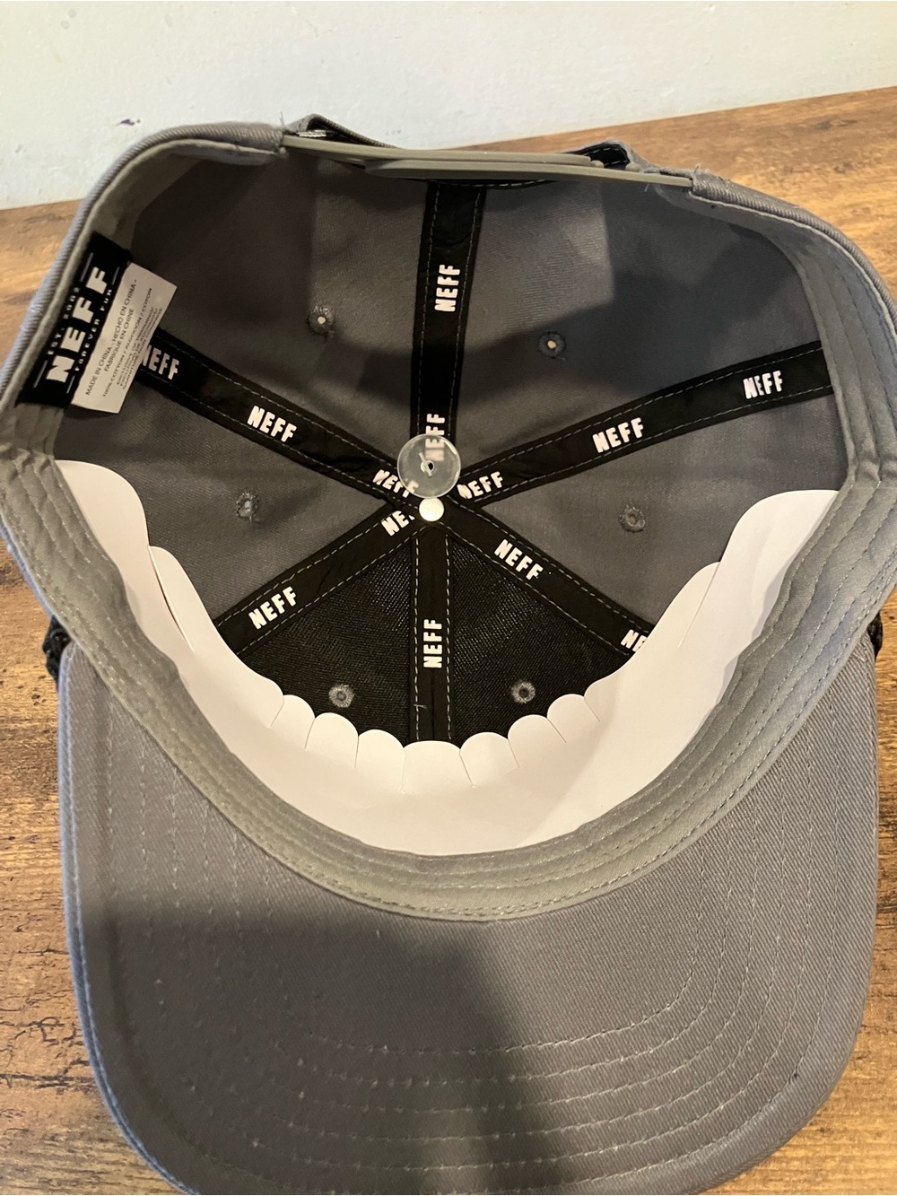 Neff hat - Picture 6 of 7